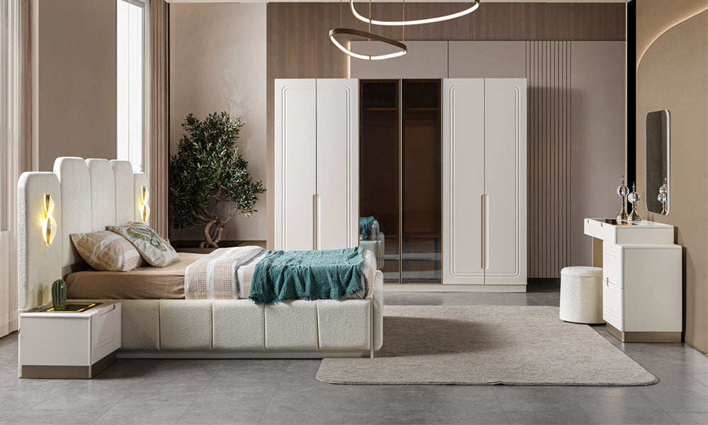 İklim Modern Yatak Odası Takımı'nın tam takım lüks görünümü; LED aydınlatmalı bazalı karyola, füme camlı gardırop ve takı bölmeli şifonyer.