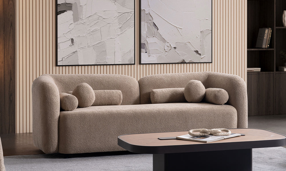 Luna modern üçlü koltuk önden görünüm; premium dikiş detayları