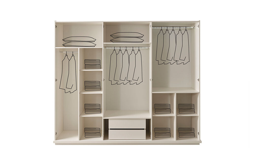 New Golden gardırobun iç bölümündeki teleskopik raylı, geniş ve kullanışlı iki adet çekmecenin açık haldeki yakın çekim detayı.