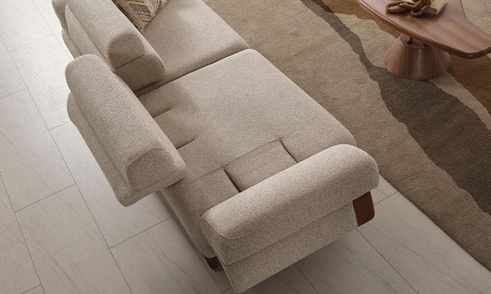 Carle Modern koltuğun derin oturumunu ve sırt mekanizmasını gösteren kuşbakışı görünümü.