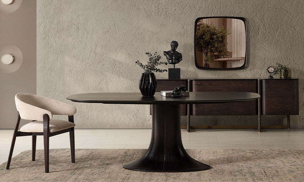 Cartier Modern MDF Yemek Odası Takımı, koyu ceviz masa, krem sandalye, konsol ve aynayla önden görünüm