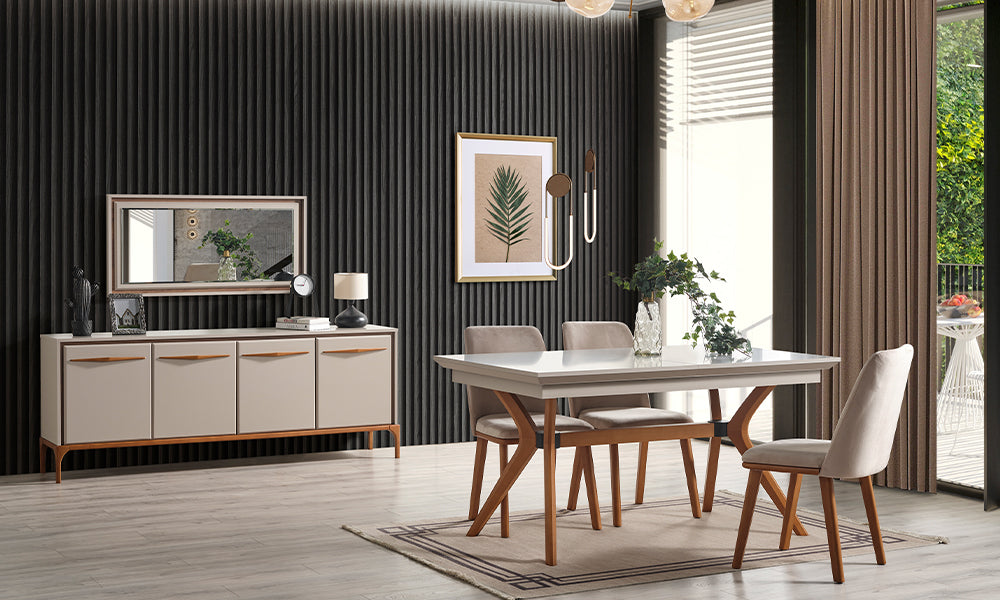 Kumsal modern yemek odası takımı; krem renkli açılır yemek masası, ahşap ayaklı sandalyeler, dört kapaklı konsol ve aynasıyla şık salon ortamında