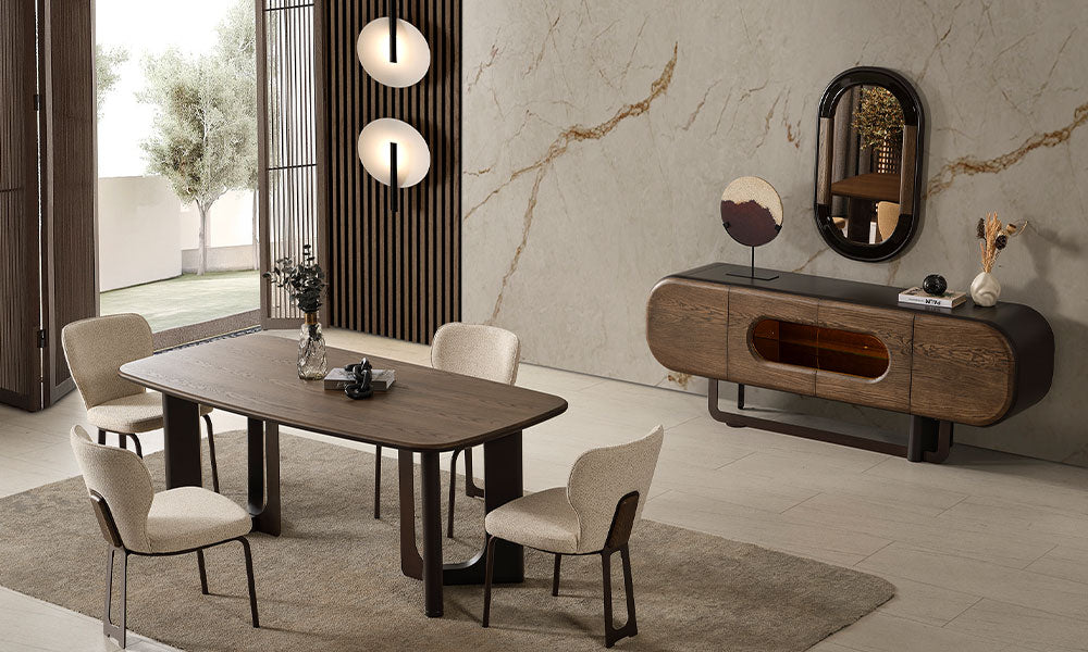 Leonara Modern Yemek Odası Takımı, sabit ceviz masa, dört krem sandalye, aydınlatmalı konsol ve oval aynayla çapraz görünüm